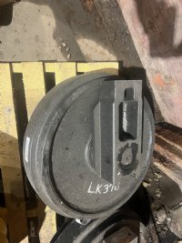 LK378 JCB JS220LC Idler Assembly